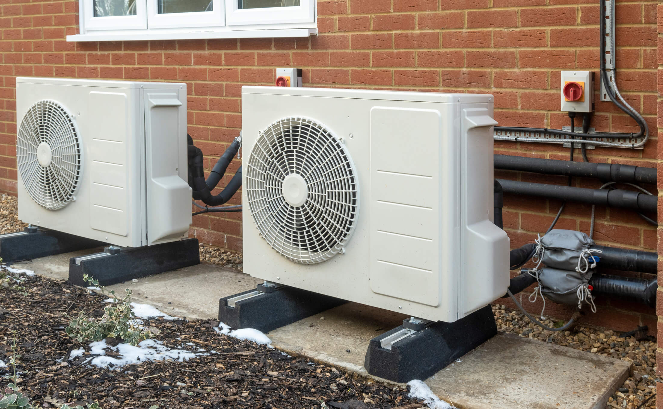 Air source heat pump